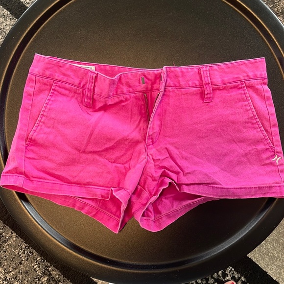 Hurley Shorts - Picture 1 of 2